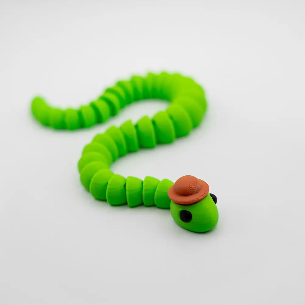 Cobrinha articulada Mr. Snek impressa em 3D