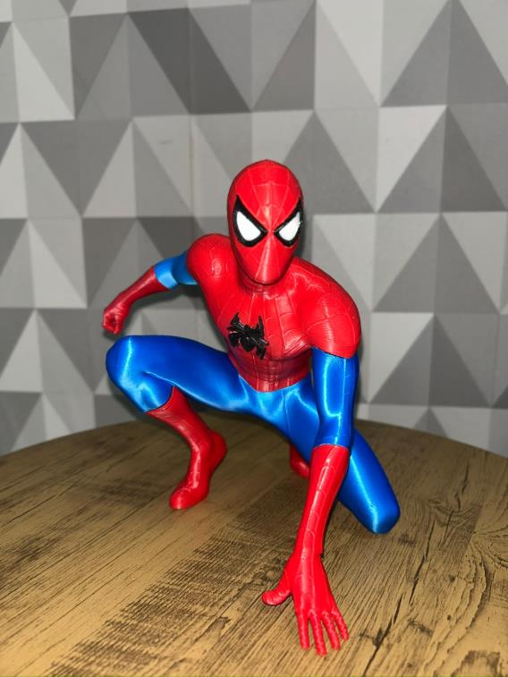 Figura do Homem-Aranha impressa em 3D
