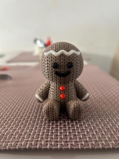 Biscoito de gengibre com textura de crochê impresso em 3D