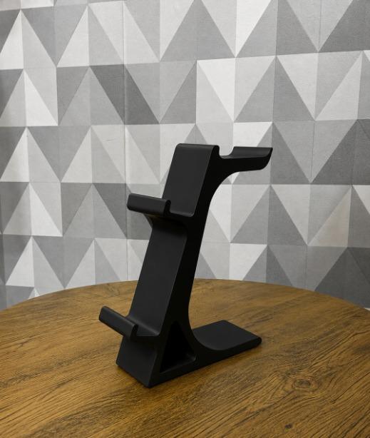 Suporte 3 em 1 para fone e controles impresso em 3D