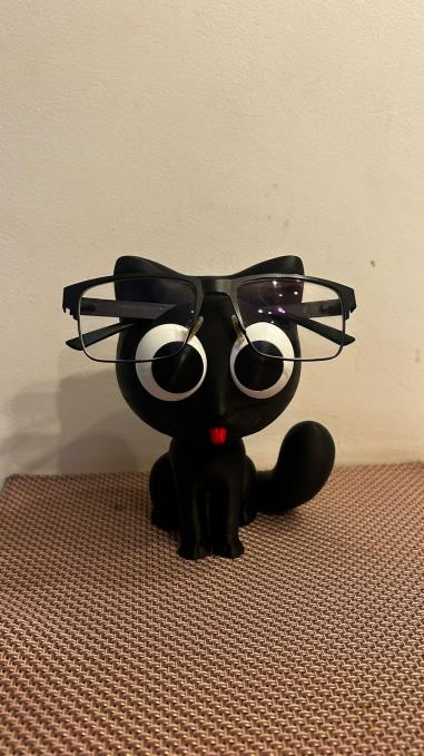Suporte de óculos em formato de gato impresso em 3D